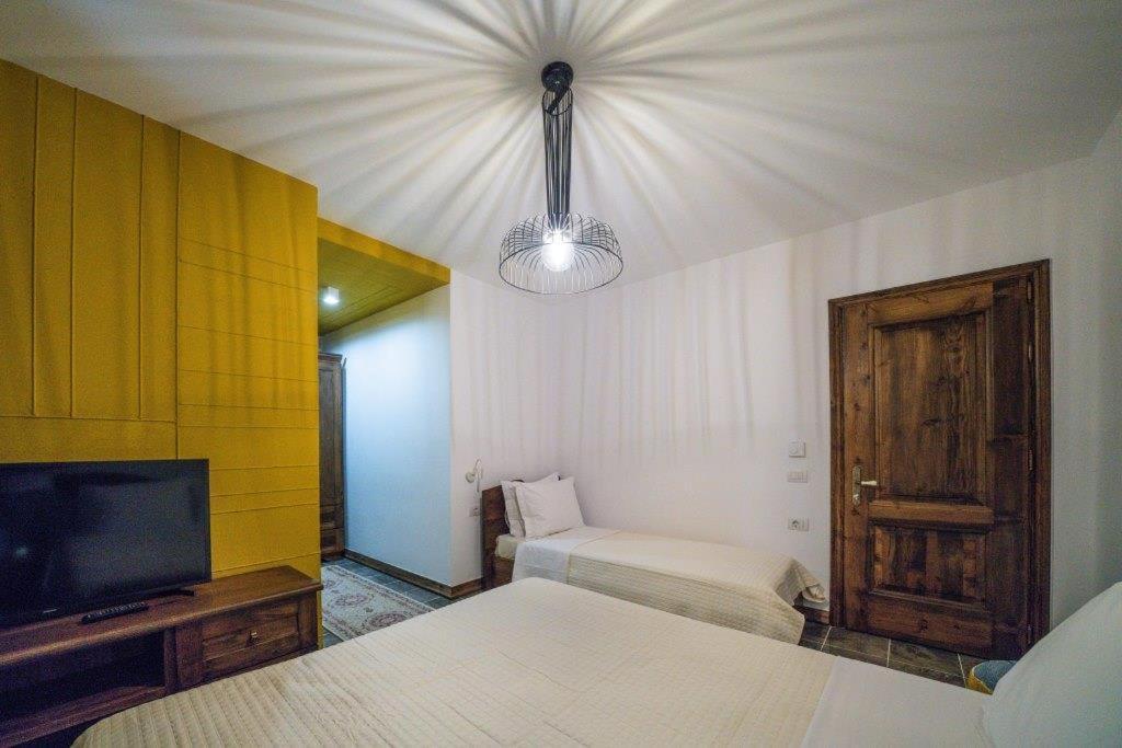 Korca Boutique Hotel Buitenkant foto